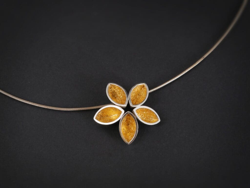 five point flower, Silver and gold gilt pendant