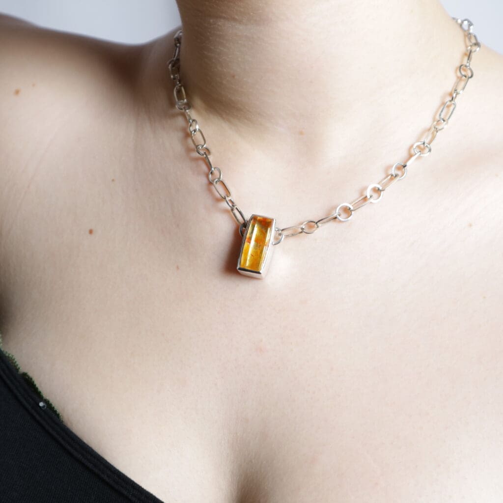 Irish handmade jewellery, Hand made chain, Designed by Tiffany Budd, Silver, Quartz, Iron inclusion, 24kt gold, Goldsmith and artist Tiffany Budd, contemporary Jewellery design, Jewellery designer, Goldsmith, Sligo Ireland