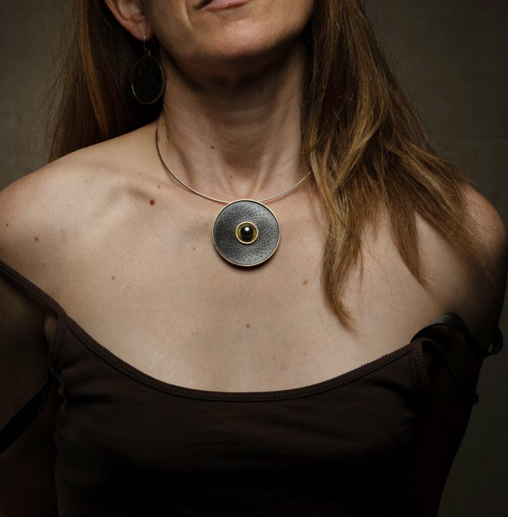 Time, Pendant in Oxidized silver and 18kt gold with Black Tahitian pearl by Goldsmith Tiffany Budd, Jewellery design, high-End jewellery design, Sligo Ireland