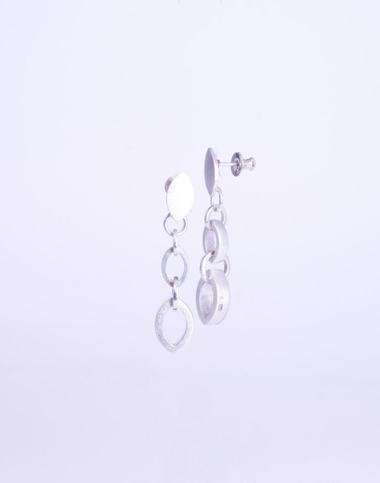 Elipse Chain, Silver, Earrings, Goldsmith, Tiffany Budd, Hand Made Design, Sligo Ireland